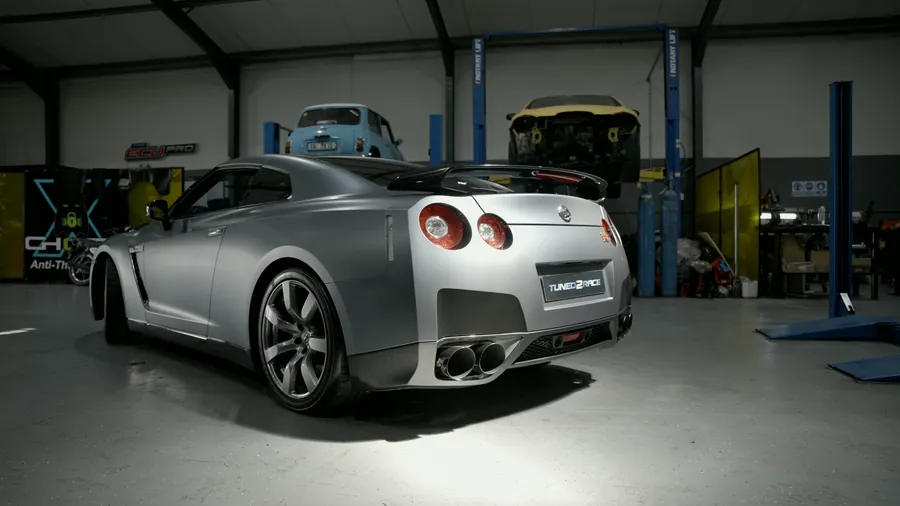 Nissan GT-R R35 in the Tuned 2 Race workshop